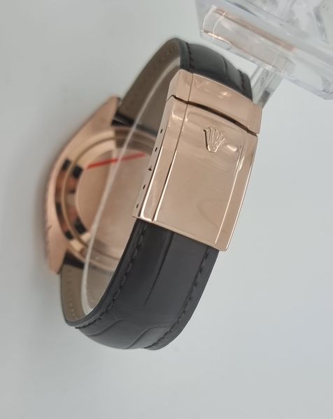 Rolex Sky-Dweller 326135